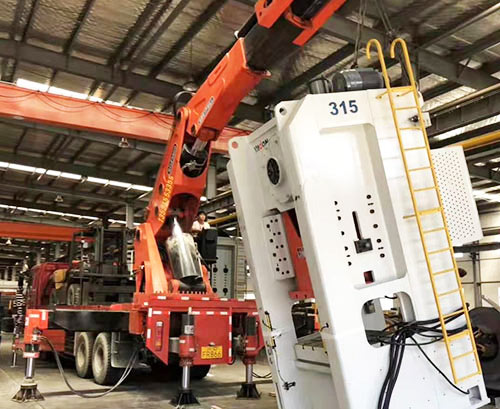 宁阳附近随车吊出租，轻松解决运输难题